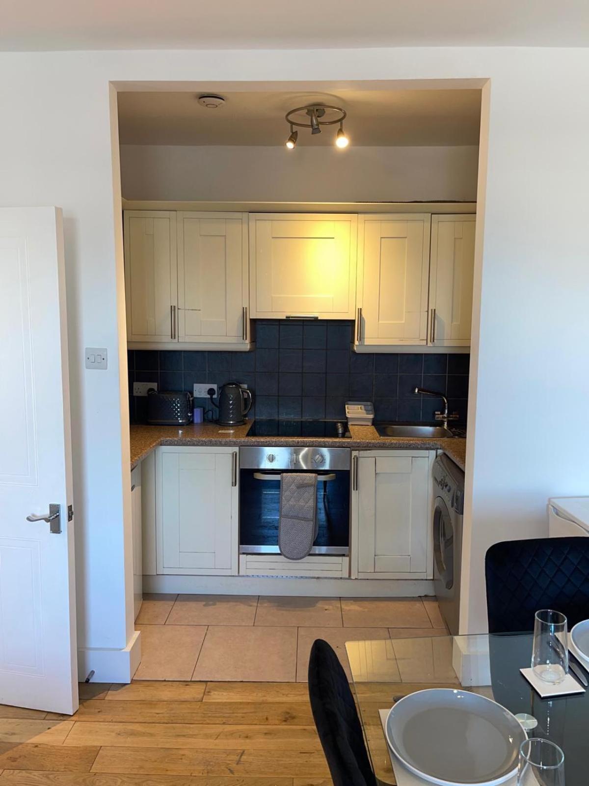 Very Central 2 Bed In Fulham Лондон Экстерьер фото